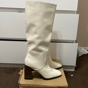 BooHoo Kinetik Knee High White Boots Block Heel